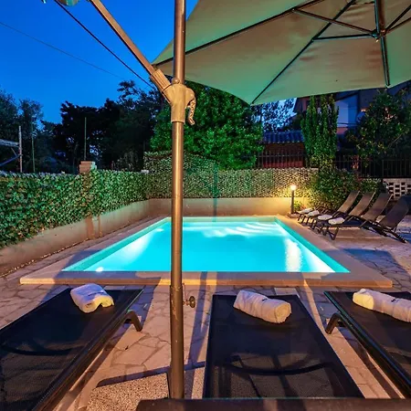 Matija Villa *