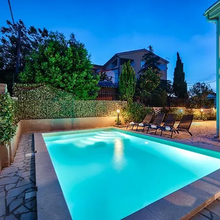 Villa Matija Ližnjan
