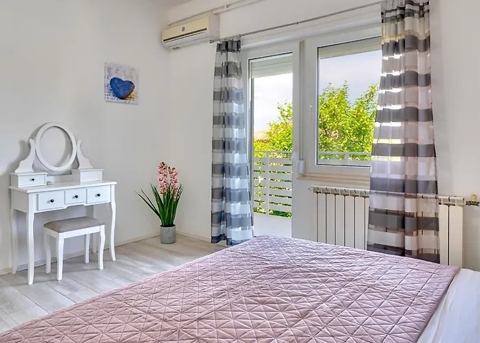 Villa Matija Ližnjan